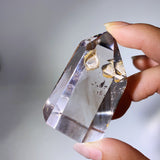 Negative with quartz in quartz crystal